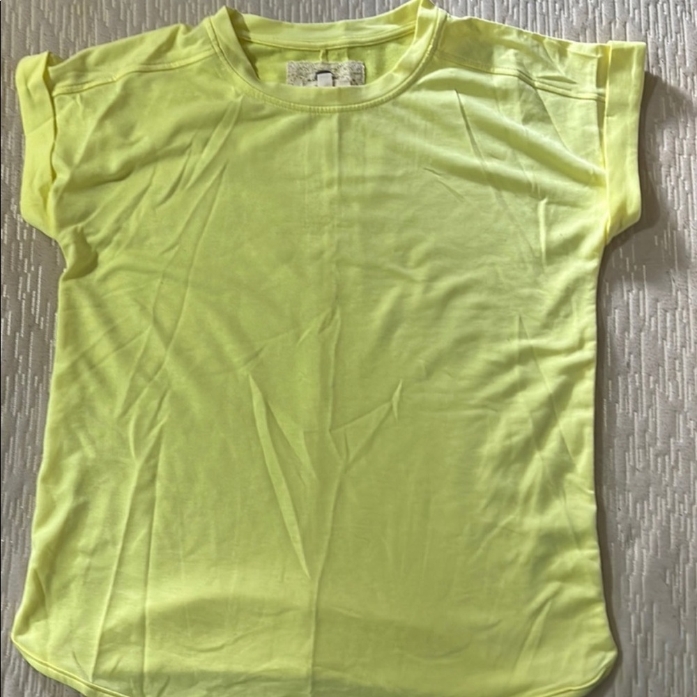 Cupio blush yellow shirt